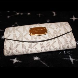 Michael Kors wallet